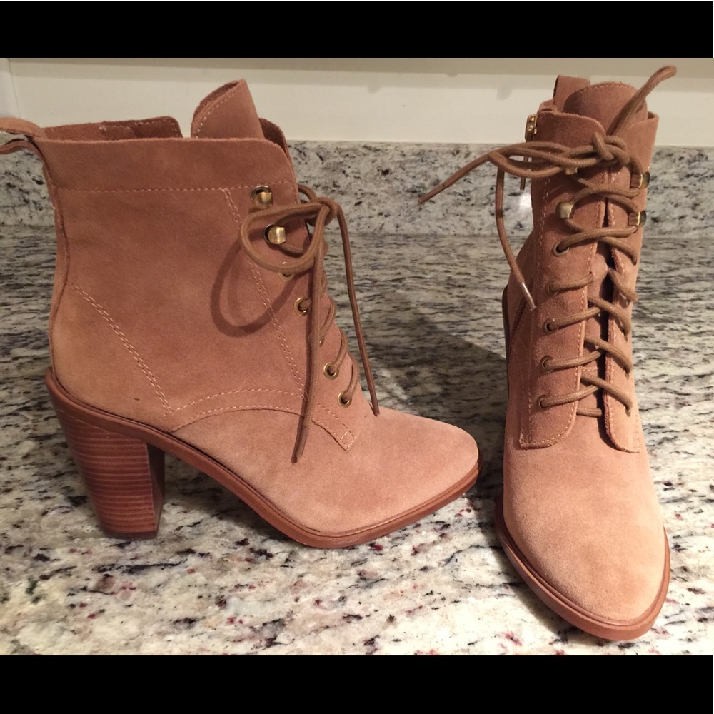 NEVER WORN - BCBG ankle boots. Size 6 1/2